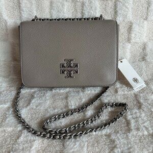 NWT! Tory Burch Britten Adjustable Shoulder Bag Pebble Leather Grey Silver 67292
